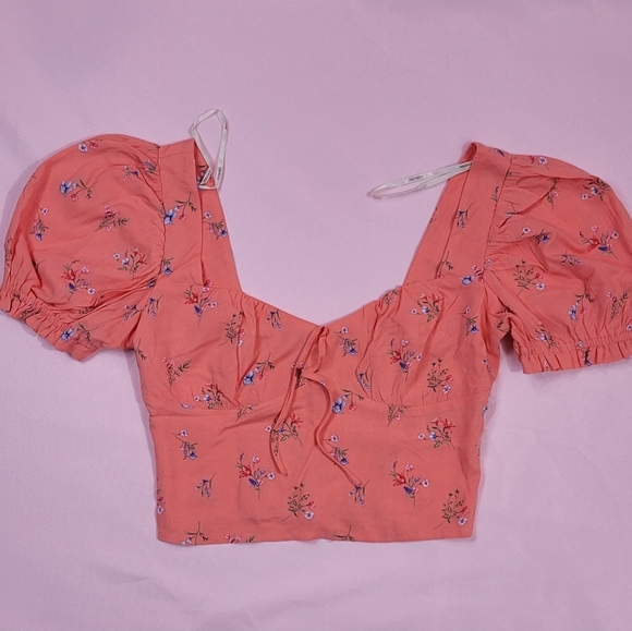 Forever 21 Tops - Floral Puff Sleeve Top - Coral